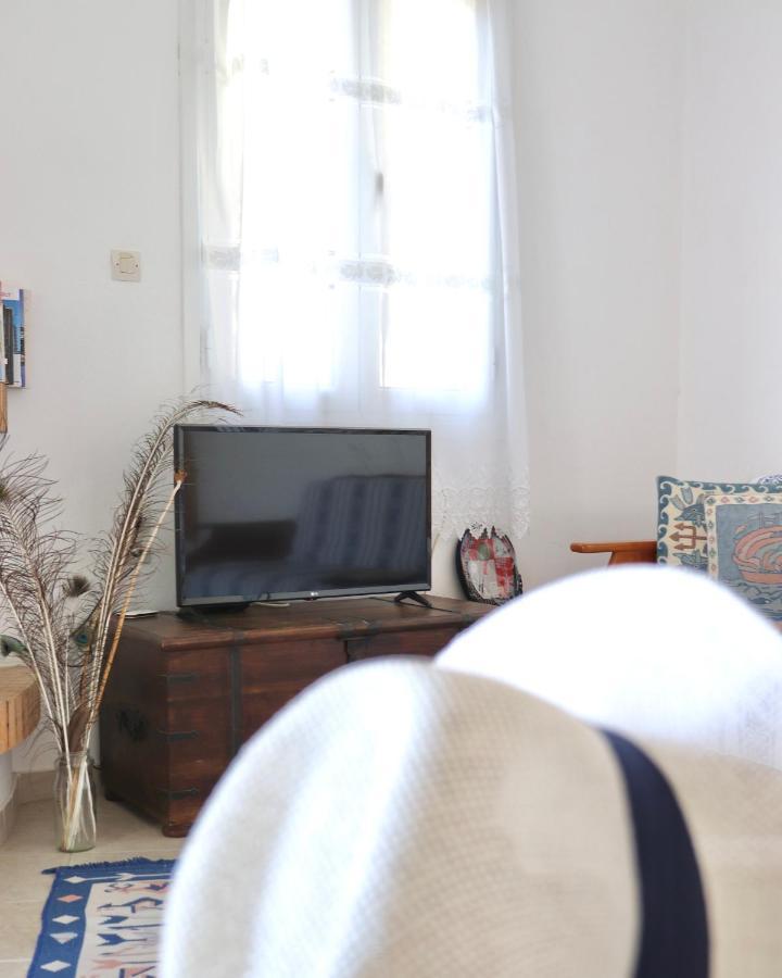 2 Ambelia Paradise Apartment Megalochori  Ngoại thất bức ảnh