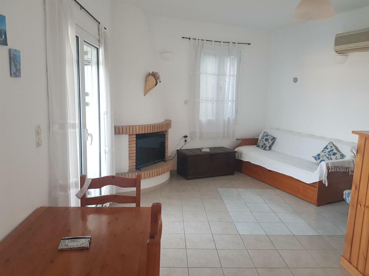 2 Ambelia Paradise Apartment Megalochori  Ngoại thất bức ảnh